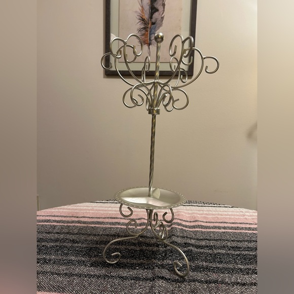 🔥 EUC. jewelry rack (spins) - Picture 4 of 10